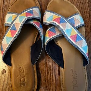 Toms sandals